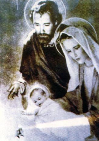 The Miraculous Photo taken during the Holy Consecration.
